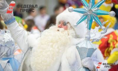 От Дедов Морозов в Татарстане требуют дезинфицировать бороды