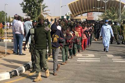 Сотни похищенных исламистами мальчиков в Нигерии оказались на свободе