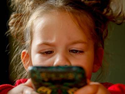 На общероссийский детский телефон доверия поступило свыше десяти миллионов обращений