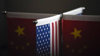 США внесут в "черный список" десятки китайских компаний