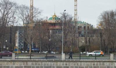 Посмотри и забудь: застройка подошла к резиденции президента в Кремле
