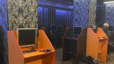 В двух районах Киева полицейские разоблачили пять подпольных игровых залов