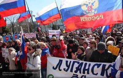 Украина сама толкает Донбасс в объятия России: между ЛДНР и РФ не будет границ