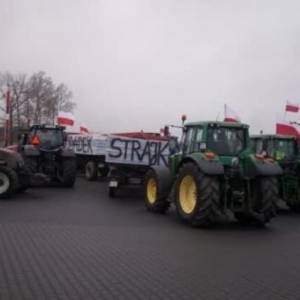 В Молдове трактористы митингуют уже вторую неделю