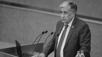 Еще один депутат Госдумы скончался от коронавируса