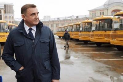 Алексей Дюмин передал школам Тульской области 33 новых автобуса