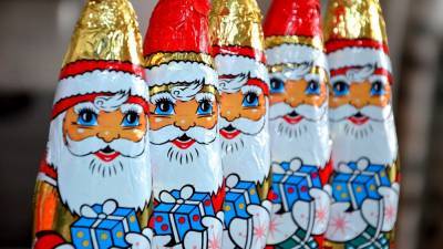 Россиянам объяснили, чем заменить сладкие подарки для детей на Новый год