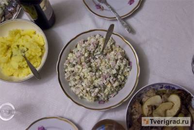 «Индекс оливье»: во сколько жителям Тверской области обойдётся главный салат Нового года