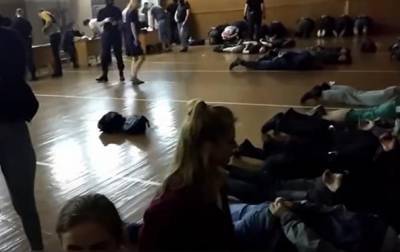 Опубликовано видео избиений задержанных в Минске. 18+