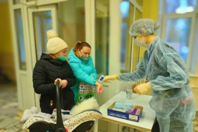 Псковские врачи рассказали, как им помогают волонтеры