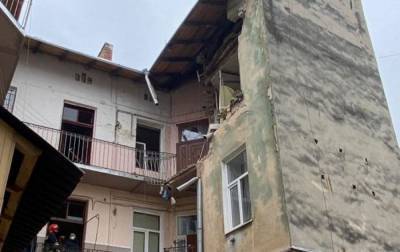 Полиция возбудила дело из-за взрыва в доме во Львове