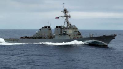 Вспышка коронавируса зафиксирована на корабле американских ВМС