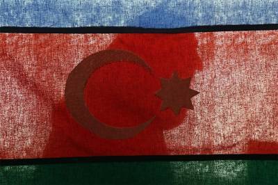 Азербайджан закрыл наземную границу с Россией из-за коронавируса