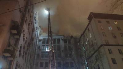 В Москве на Ленинградском проспекте возник пожар в административном здании