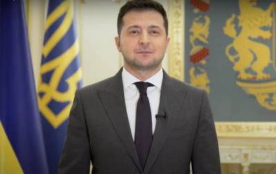 "Ломаем старые традиции": Зеленский обратился к украинцам - чем доволен президент