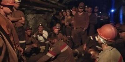 «За декабрь и ноябрь уже выплатили». Украинские шахтеры получат зарплату за декабрь на следующей неделе — Зеленский