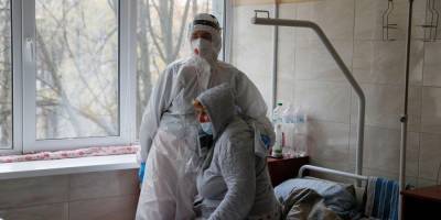 Зеленский пообещал, что жители оккупированного Донбасса войдут в план по вакцинации