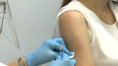 В Тульской области началась вакцинация жителей "ЭпиВакКороной"