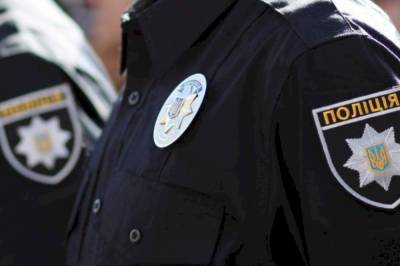 В Чернигове полицейские задержали мужчину, который развращал свою маленькую падчерицу
