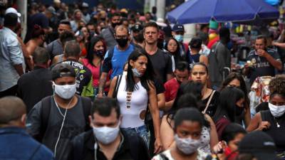Число случаев коронавируса в Бразилии достигло 7 162 978