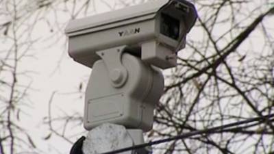 Дорожные камеры в Москве зафиксировали более 2,4 тыс нарушений с ремнем и телефоном
