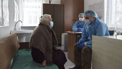 Медики Минобороны России приняли более 700 жителей Карабаха