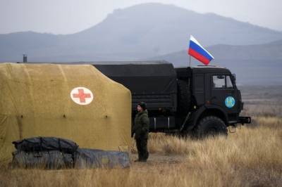 За сутки российские военные медики оказали помощь 95 жителям НКР