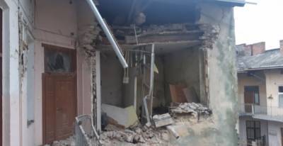 Во Львове взрывом разрушена часть жилого дома: пострадали 2 человека
