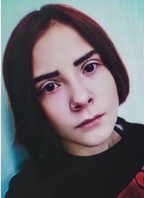 В Ульяновской области пропала школьница с каре и карими глазами