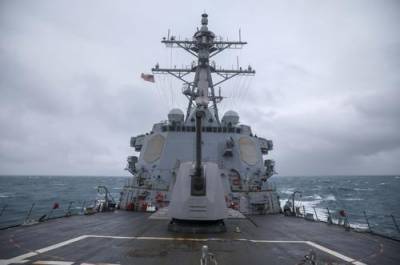 Эсминец ВМС США продефилировал между Тайванем и континентальным Китаем, Пекин в ярости