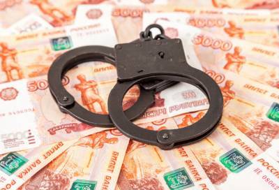 Задержанный за незаконный оборот наркотиков мужчина оказался причастен к ограблению в Волхове