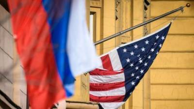 США закрывают два последних консульства в России