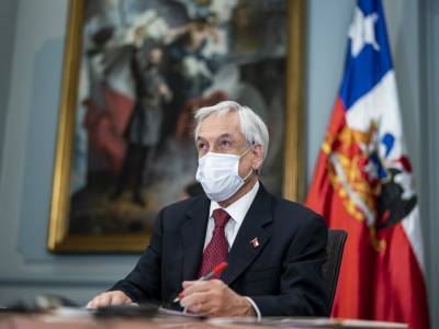 Президент Чили обвинил себя в нарушении масочного режима