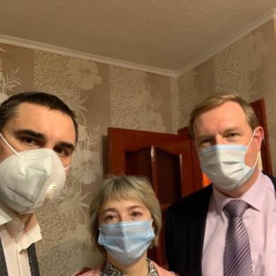 Дмитрий Хубезов посетил семью рязанца, пожаловавшегося Путину на нехватку бесплатных лекарств от коронавируса