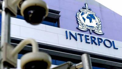 Интерпол проведет расследование инцидента с подаренной Лаврову иконой