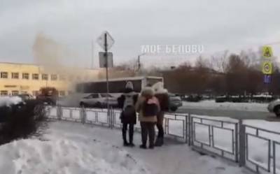 В Кузбассе на ходу загорелся автобус