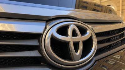 Сразу семь моделей Toyota подорожали в России