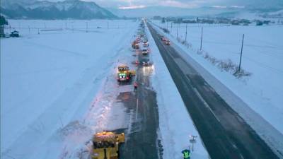 Снежная буря вызвала в Японии транспортный коллапс