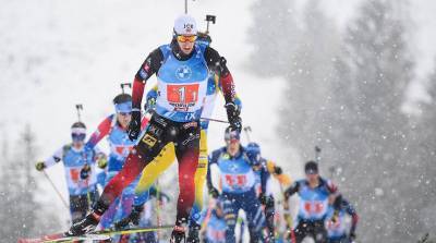 Норвежец Легрейд выиграл гонку преследования на этапе КМ по биатлону в Хохфильцене