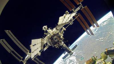 В «Роскосмосе» допустили наличие на МКС еще одного места утечки воздуха