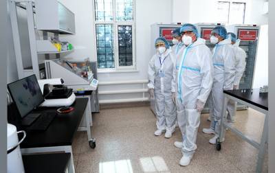 Казахстан начал вакцинацию собственной COVID-вакциной