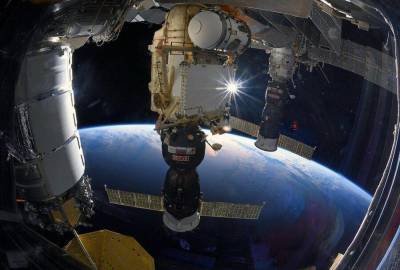 "Роскосмос" рассказал, как будут искать место утечки воздуха на МКС