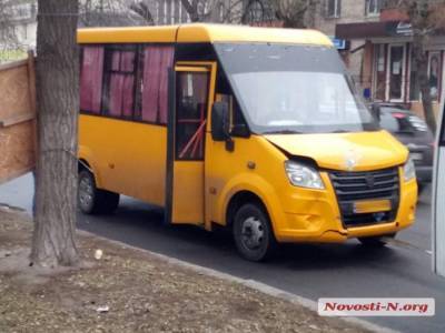 ДТП в Николаеве: маршрутка столкнулась с легковой машиной