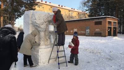В Тобольске начался конкурс снежных фигур «Тобольская сказка»