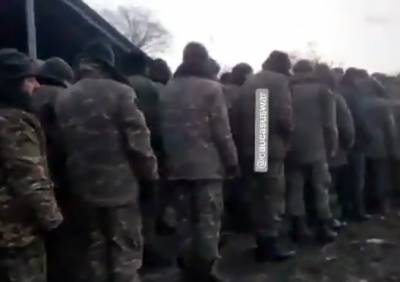 Появилось видео с армянскими пленными, которые пытались напасть на военных Азербайджана