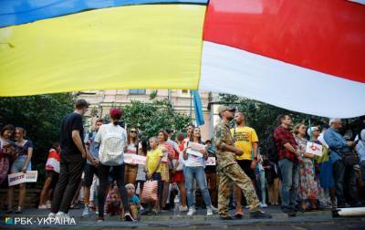 Миграционная служба назвала число беларусов, попросивших об убежище в Украине