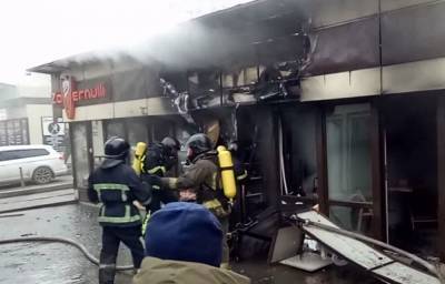 Пожарные подняты по тревоге: город затянуло едким дымом, детали ЧП