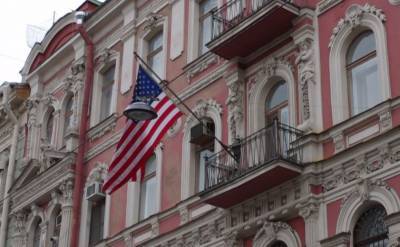 США планируют закрыть два последних консульства в России: причины