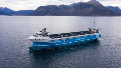 Первый в мире беспилотный контейнеровоз с нулевым выбросом сдали в Норвегии