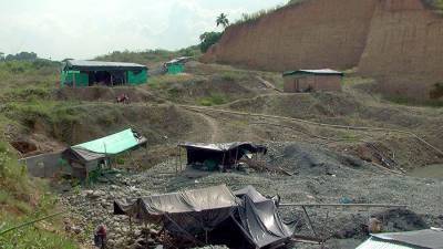 Два человека погибли в результате аварии на шахте в Колумбии